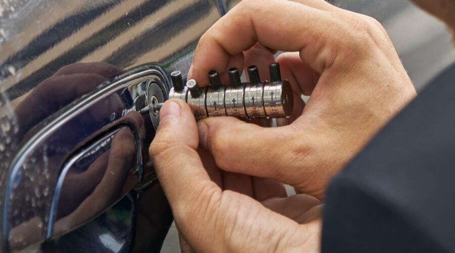 Expert Emergency Roof Repairs services in Hemet, CA